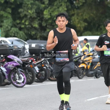 Runner Photo 3804290
