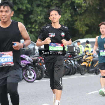 Runner Photo 3804356