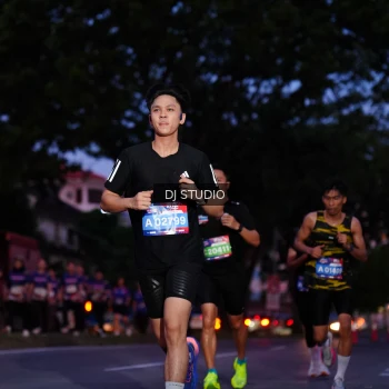 Runner Photo 3804373
