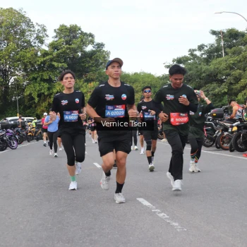 Runner Photo 3804425