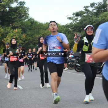 Runner Photo 3804439