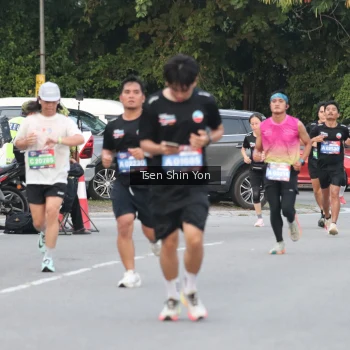 Runner Photo 3804496