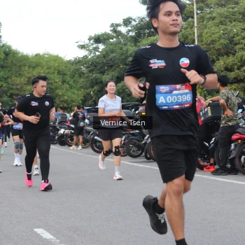Runner Photo 3804515