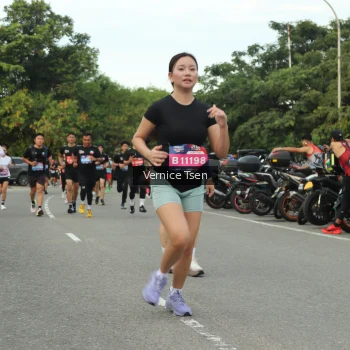 Runner Photo 3804639