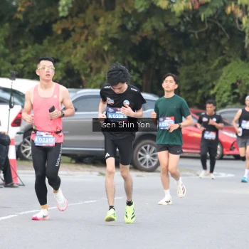 Runner Photo 3804641