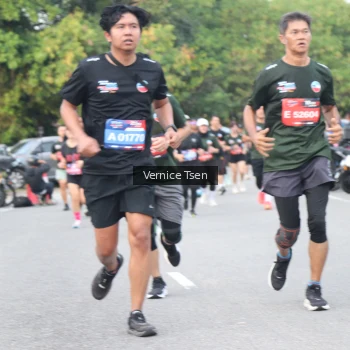 Runner Photo 3804666