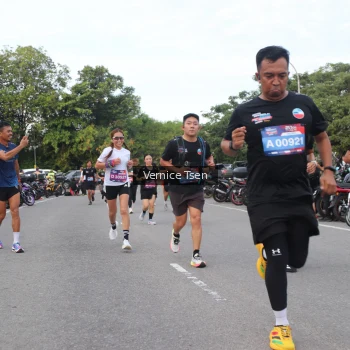 Runner Photo 3804667
