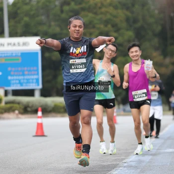 Runner Photo 3804685