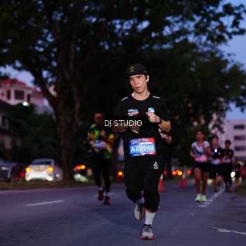 Runner Photo 3804698