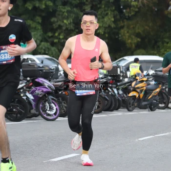Runner Photo 3804700