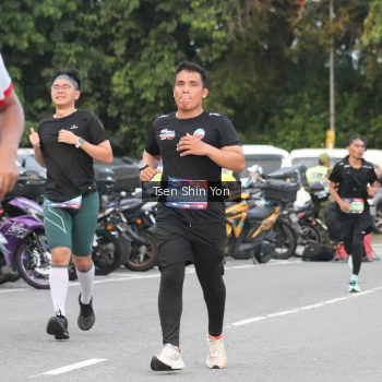 Runner Photo 3804738