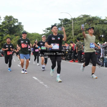 Runner Photo 3804761