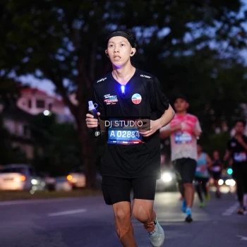 Runner Photo 3804773