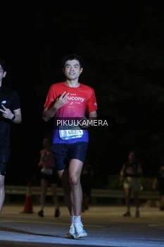 Runner Photo 3804774
