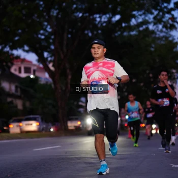 Runner Photo 3804776