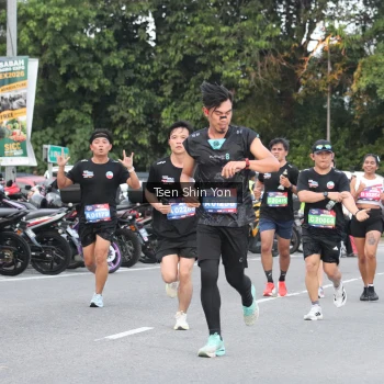 Runner Photo 3804820