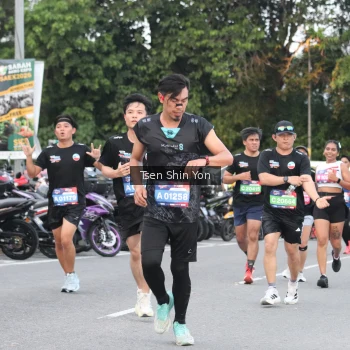 Runner Photo 3804822