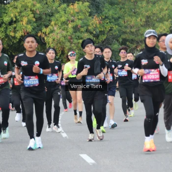 Runner Photo 3804836