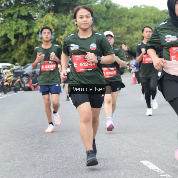 Runner Photo 3804844