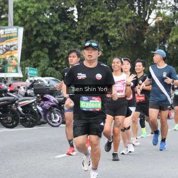 Runner Photo 3804850