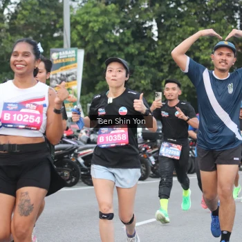 Runner Photo 3804886