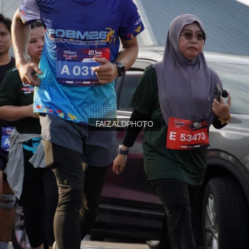 Runner Photo 3804894