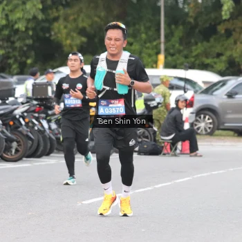 Runner Photo 3804956