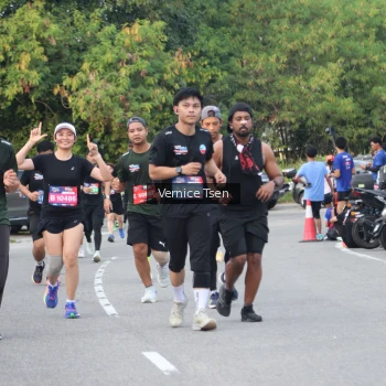 Runner Photo 3805010