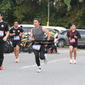 Runner Photo 3805015