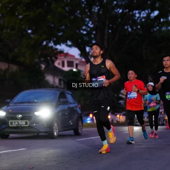 Runner Photo 3805024