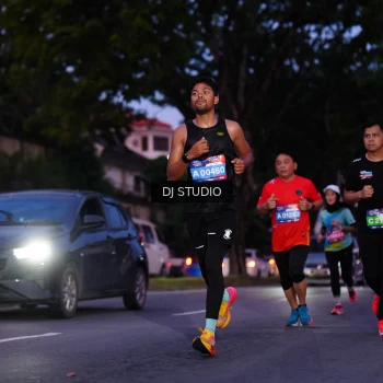 Runner Photo 3805031