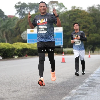 Runner Photo 3805039