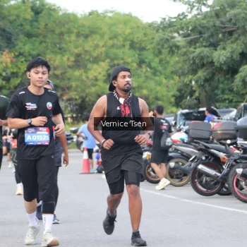 Runner Photo 3805040