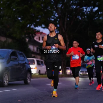 Runner Photo 3805046