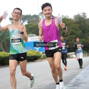 Runner Photo 3805070