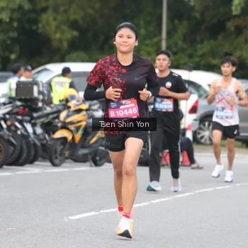 Runner Photo 3805071