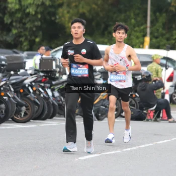 Runner Photo 3805079