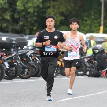 Runner Photo 3805086