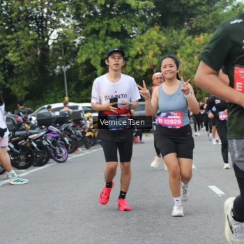 Runner Photo 3805106