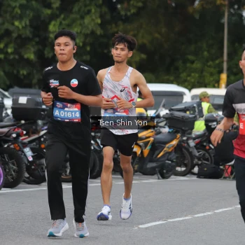 Runner Photo 3805125