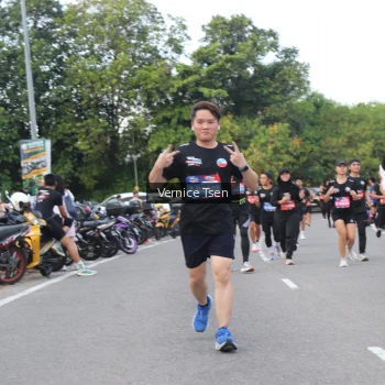 Runner Photo 3805140