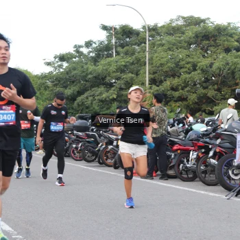 Runner Photo 3805149