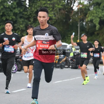 Runner Photo 3805171