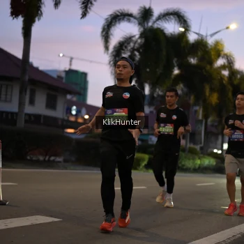 Runner Photo 3805181