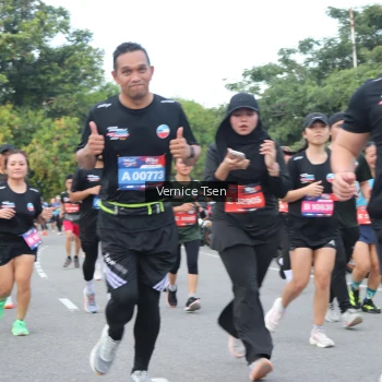 Runner Photo 3805201