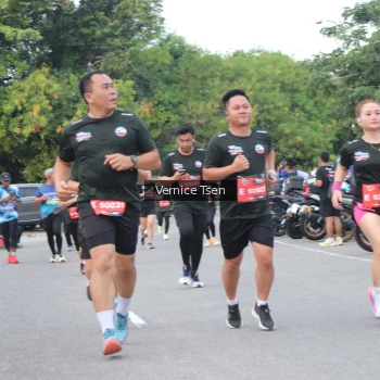 Runner Photo 3805277