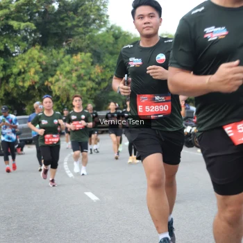 Runner Photo 3805296