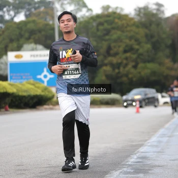 Runner Photo 3805373