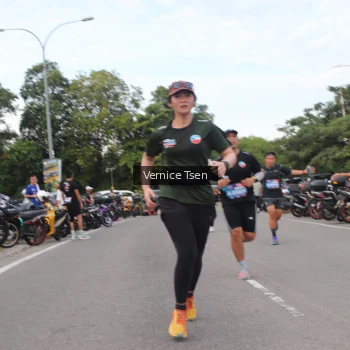 Runner Photo 3805385