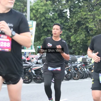 Runner Photo 3805388